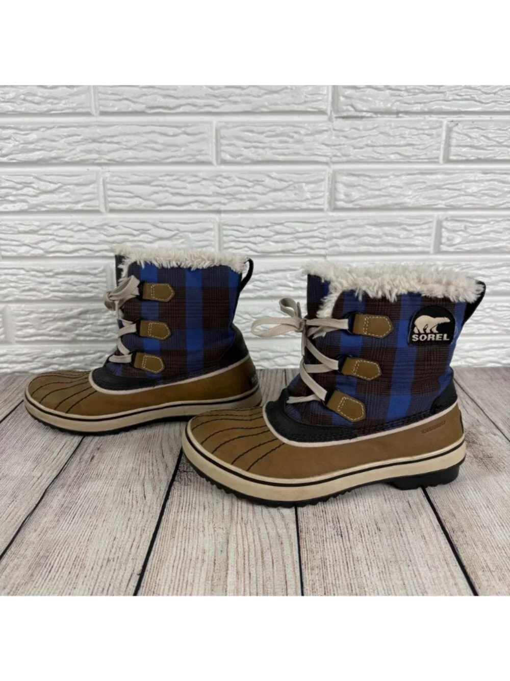 Sorel Tivoli Plaid Snow Boots Blue Black Checkered Pattern Waterproof Size 7.5